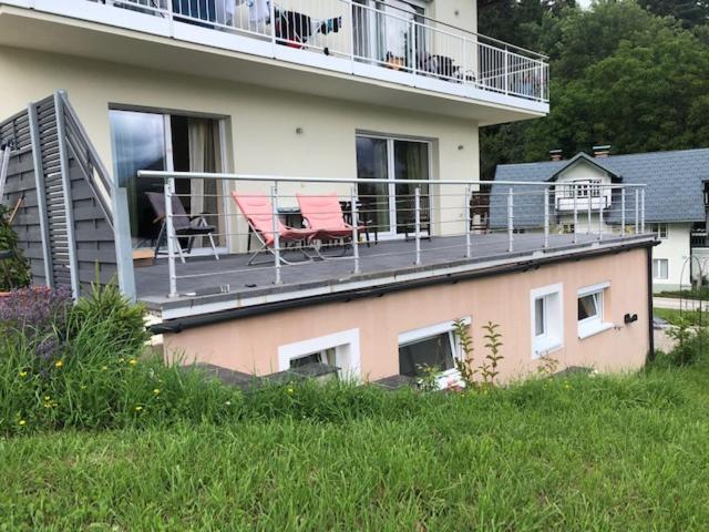 Velden View Ferienwohnung mit großer Sonnenterrasse und See- und Karawankenblick Velden am Wörthersee Exterior foto