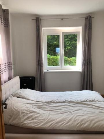 Velden View Ferienwohnung mit großer Sonnenterrasse und See- und Karawankenblick Velden am Wörthersee Exterior foto