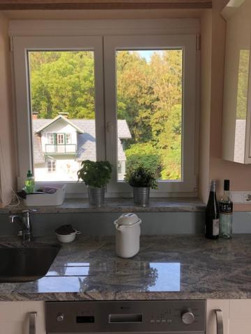 Velden View Ferienwohnung mit großer Sonnenterrasse und See- und Karawankenblick Velden am Wörthersee Exterior foto